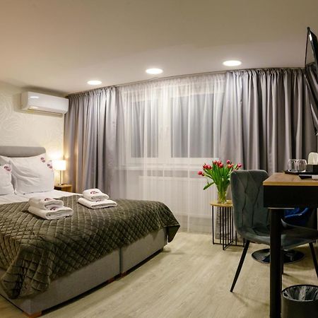 Kamienica No 111A Warsaw Airport Lejlighedshotel Eksteriør billede