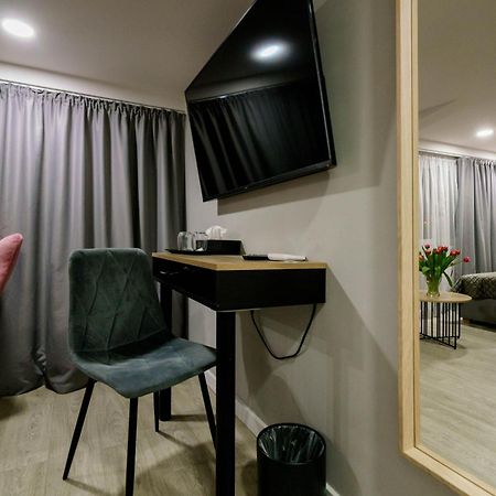 Kamienica No 111A Warsaw Airport Lejlighedshotel Eksteriør billede