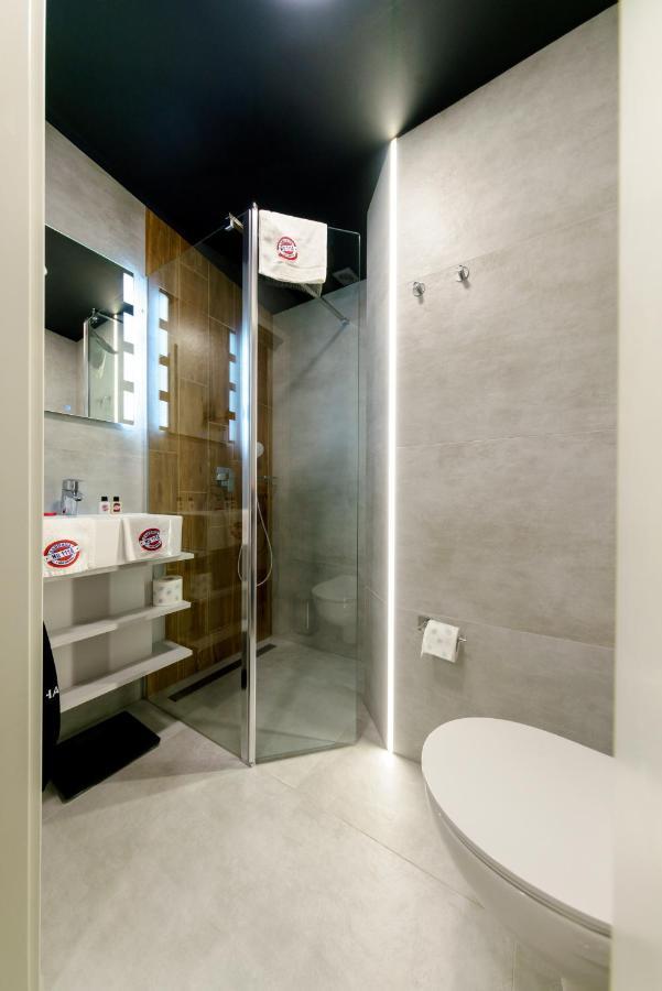 Kamienica No 111A Warsaw Airport Lejlighedshotel Eksteriør billede
