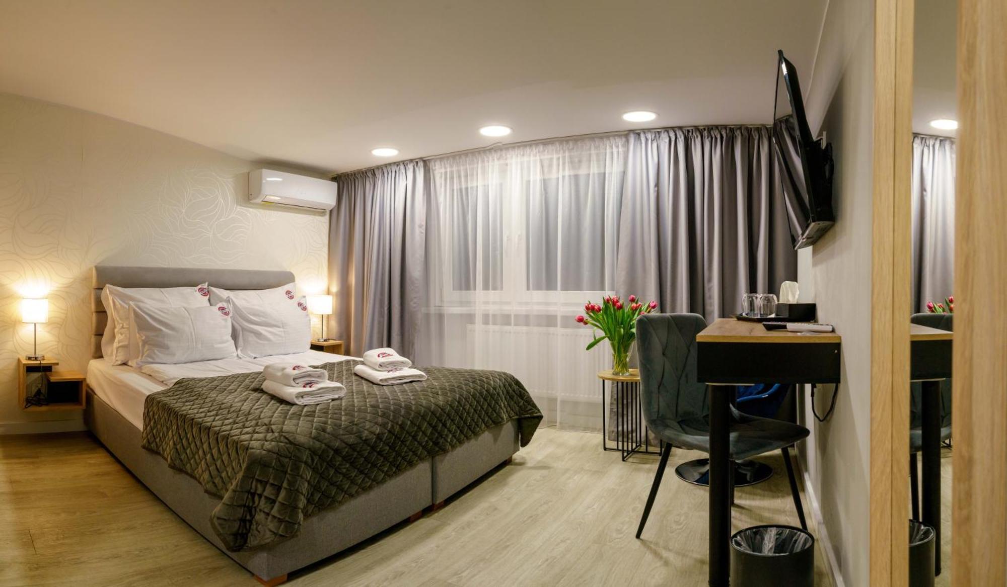 Kamienica No 111A Warsaw Airport Lejlighedshotel Eksteriør billede